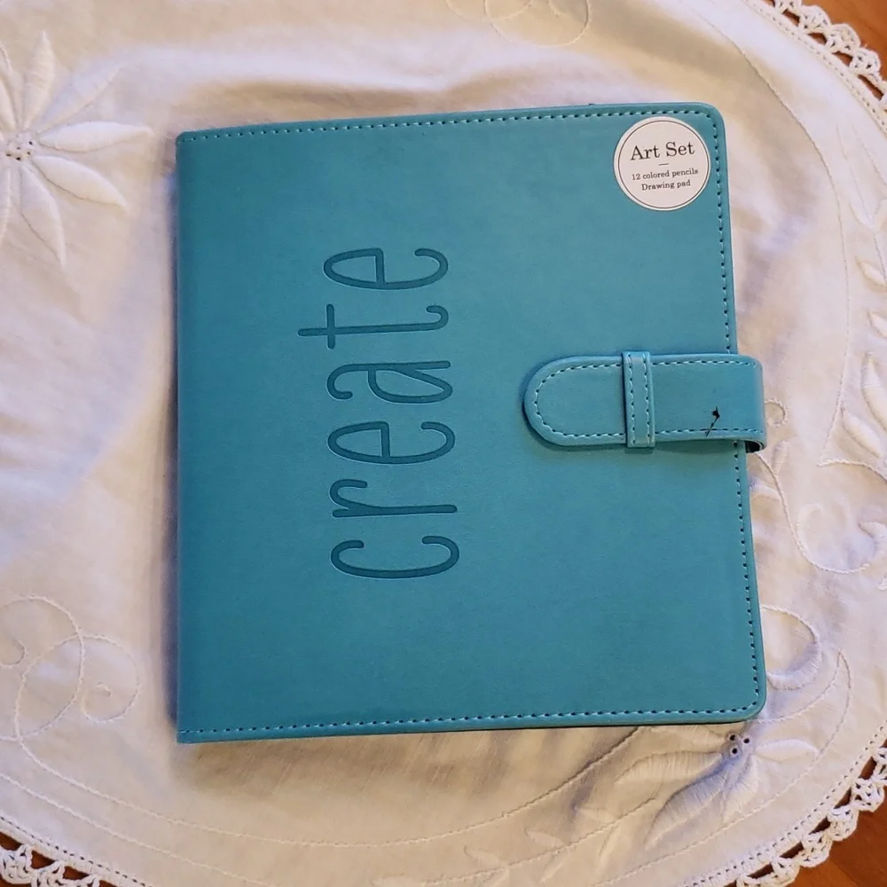 3/$15 Art Set Travel Binder
